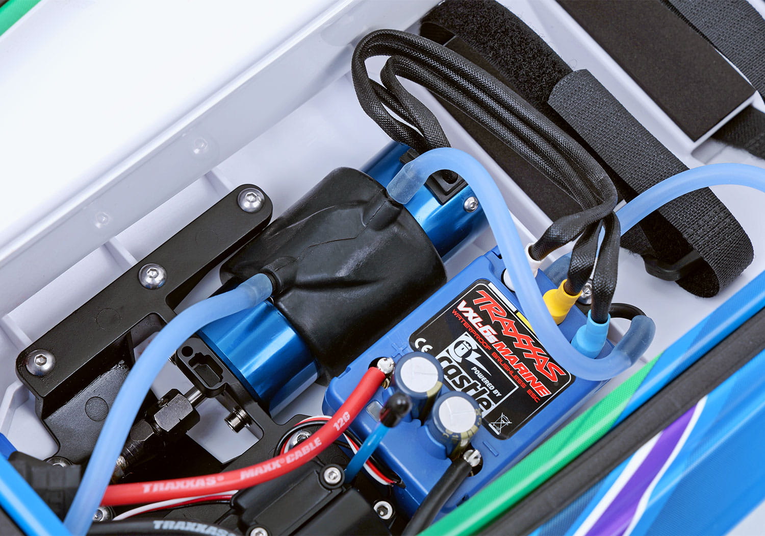 TRAXXAS Spartan SR Brushless RC-Boot 36 Zoll Gruen TRAXXAS Spartan SR Brushless RC-Boot 36 Zoll Gruen
