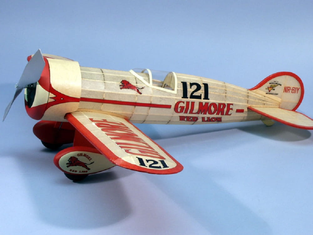 Dumas Aircraft Gilmore Red Lion Racer Balsabausatz