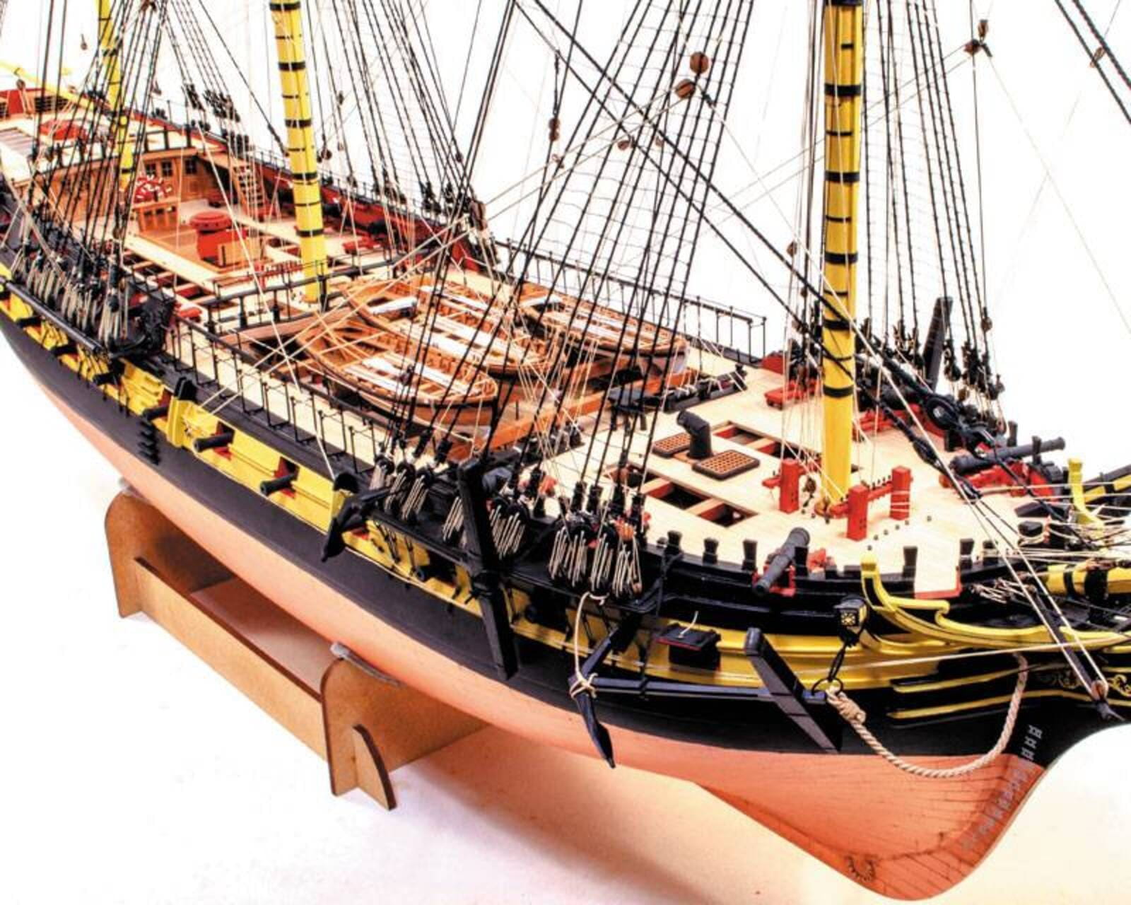 Modellbausatz_ HMS Indefatigable 1794 Bausatz 1_64 Modellbausatz - HMS Indefatigable 1794 Bausatz 1_64