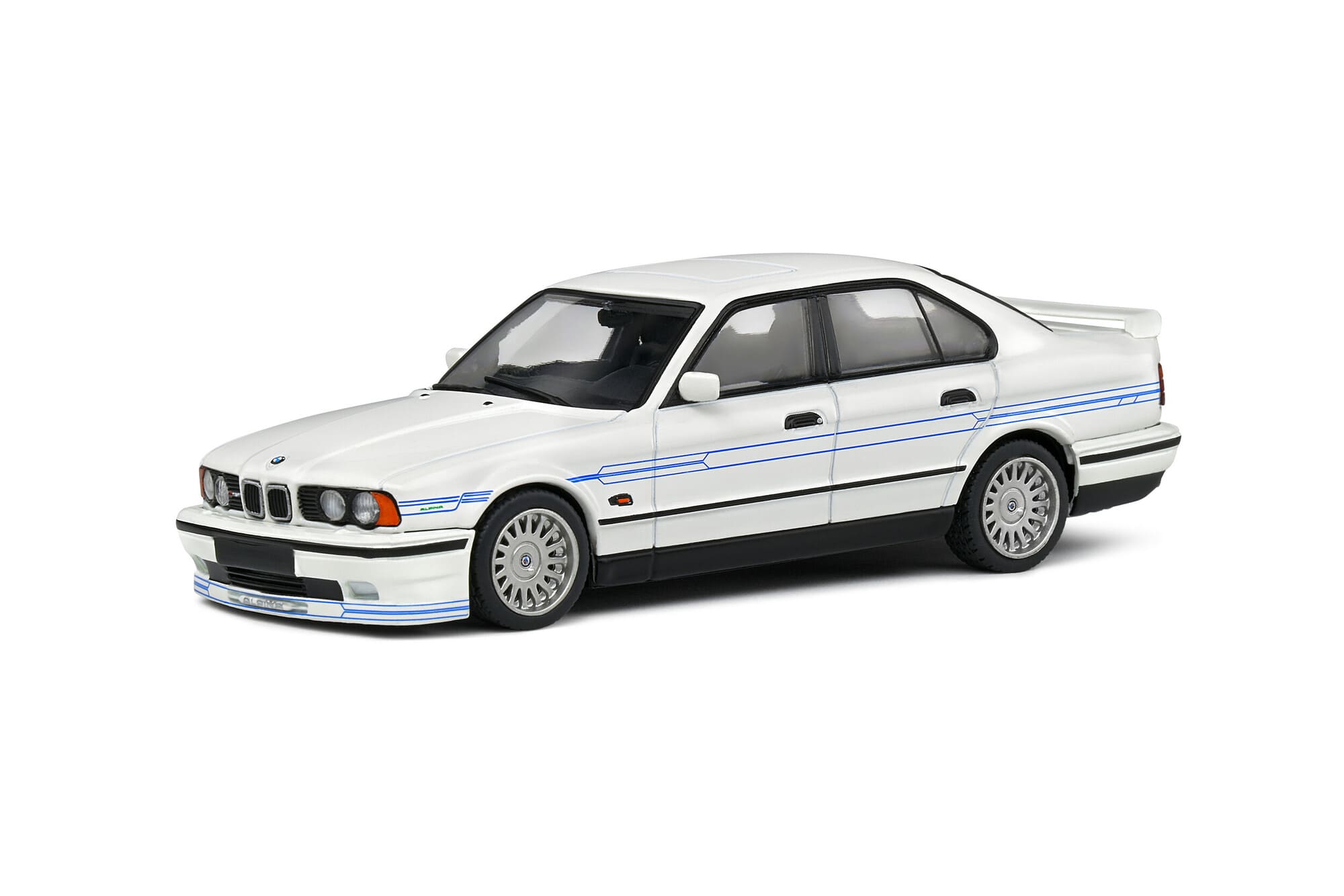 Solido Alpina B10 E34 1994 Weiss Standmodellauto im Massstab 1_43