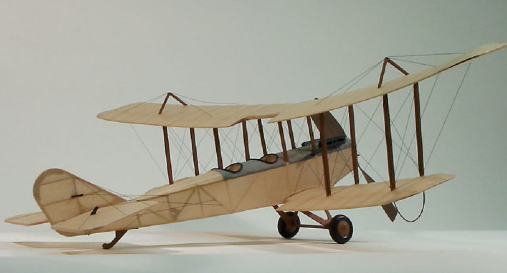 Dumas Aircraft Standard J-1 Balsabausatz - RC-Zubehoer