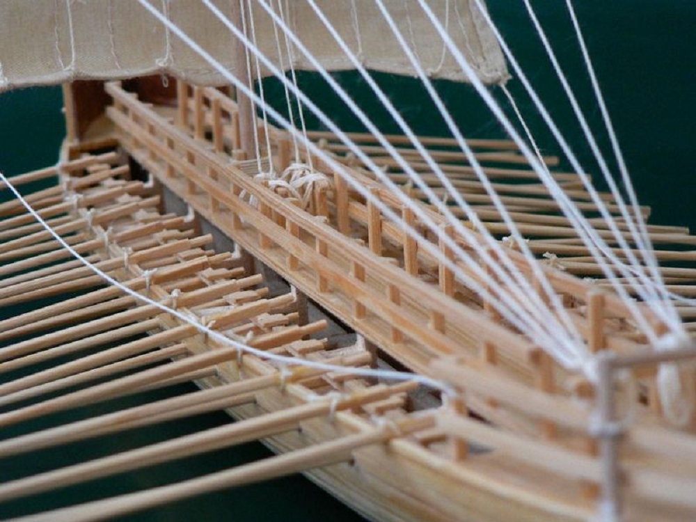 Griechische Bireme 1_72 Modellbausatz aus Holz mit Laser-Cut-Teilen