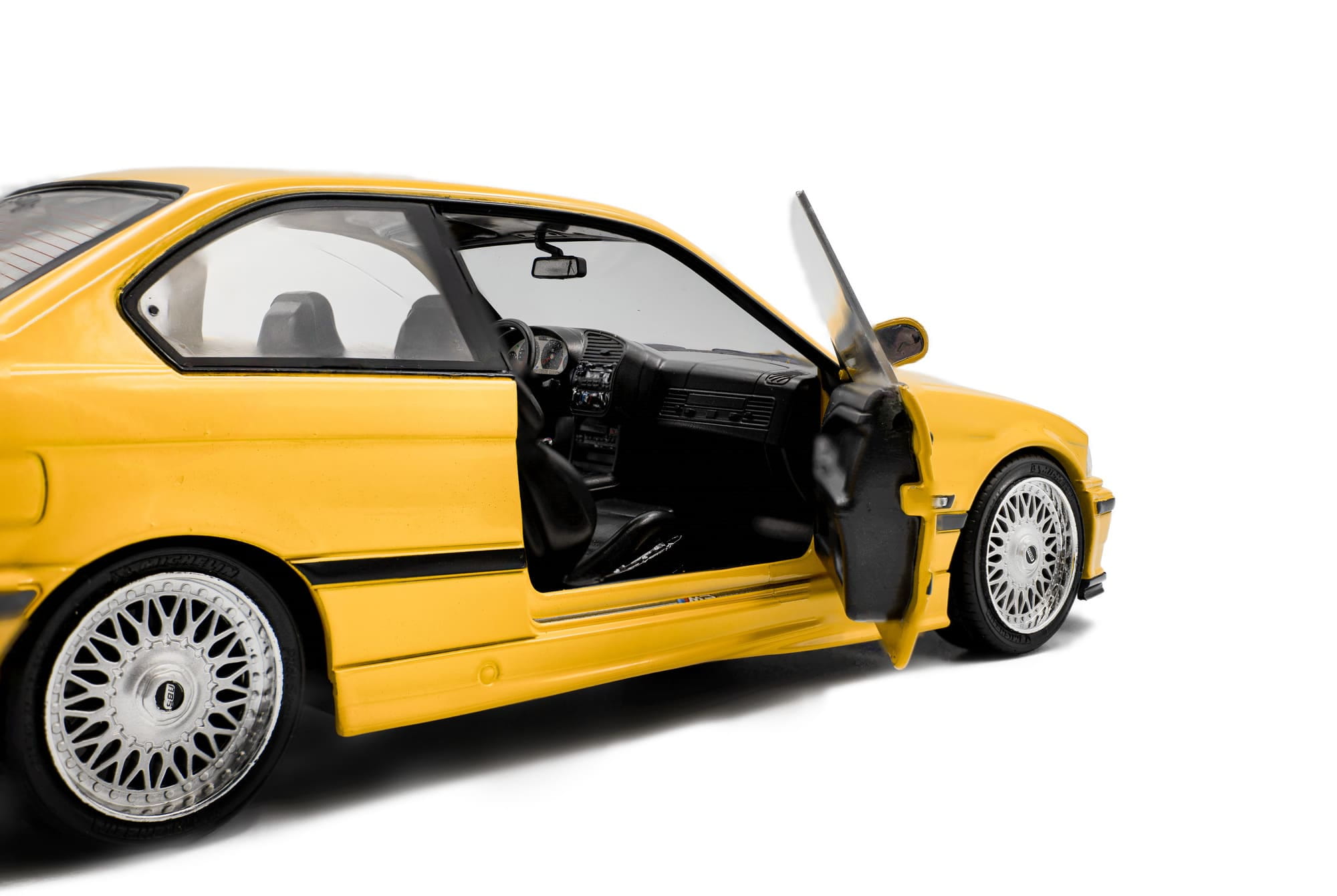 Solido BMW M3 Coupe Dakar Yellow Modellauto 1_18