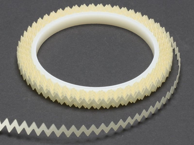 Extron Zackenband Turbulator 8mm (VE=5 Meter) Extron Zackenband Turbulator 8mm _VE=5 Meter_ - RC-Zubehoer