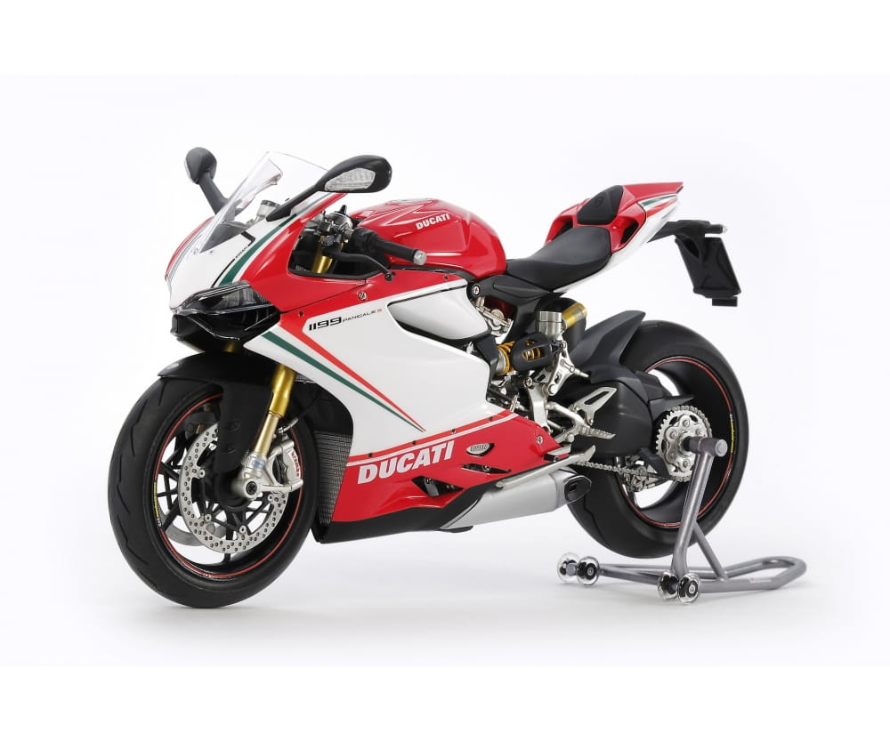 Tamiya 1:12 Ducati 1199 Panigale S Tricolore Tamiya 1:12 Ducati 1199 Panigale S Tricolore