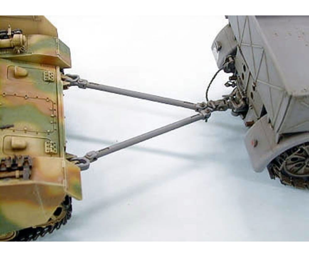Tamiya WWII SdKfz.9 Famo 18to Halbkette 1:35 Plastik Modellbau Militär Bausatz