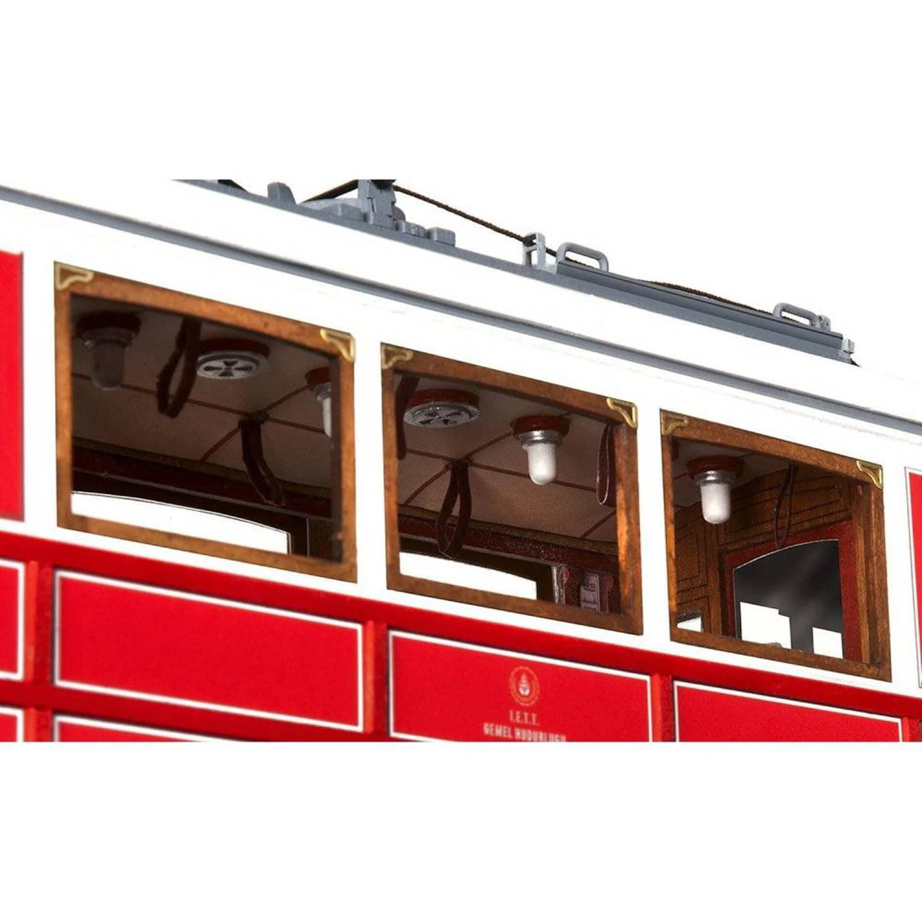 OcCre Istanbul Strassenbahn Standmodellbausatz 1_24 aus Holz