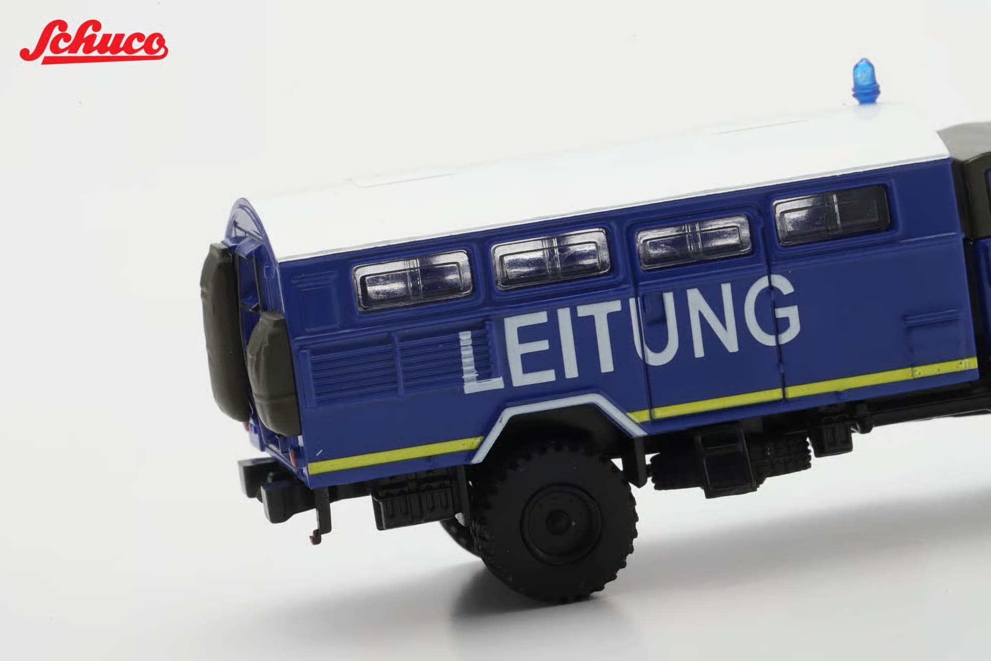 Schuco MAN 630 L21AE THW Leitung Modell 1_87