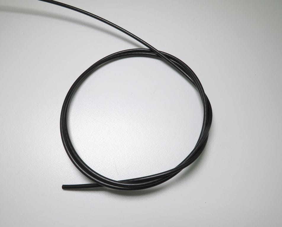 Lesu Hydraulik-Schlauch 1m schwarz 2_5_1_5mm bis 30bar - RC-Zubehoer