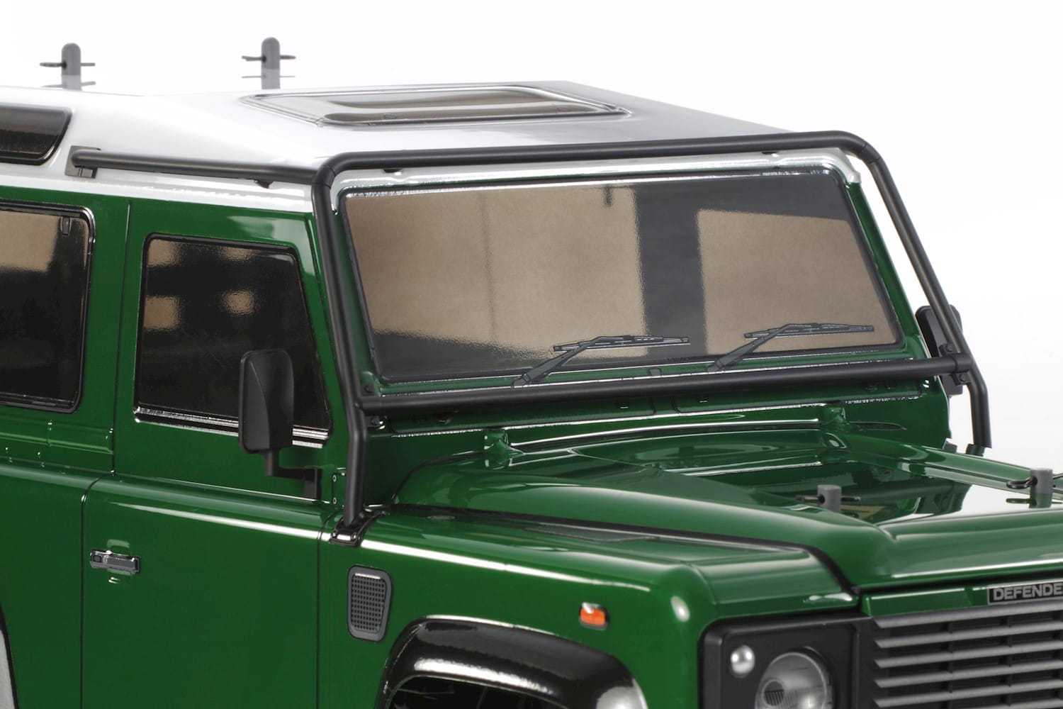 Tamiya RC Land Rover Defender mit Licht 1:10 2,4Ghz Komplett Set