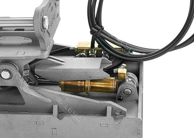 Lesu Grabenraeumloeffel hydr. schwenkbar fuer 36t-Bagger 58300 - RC-Zubehoer