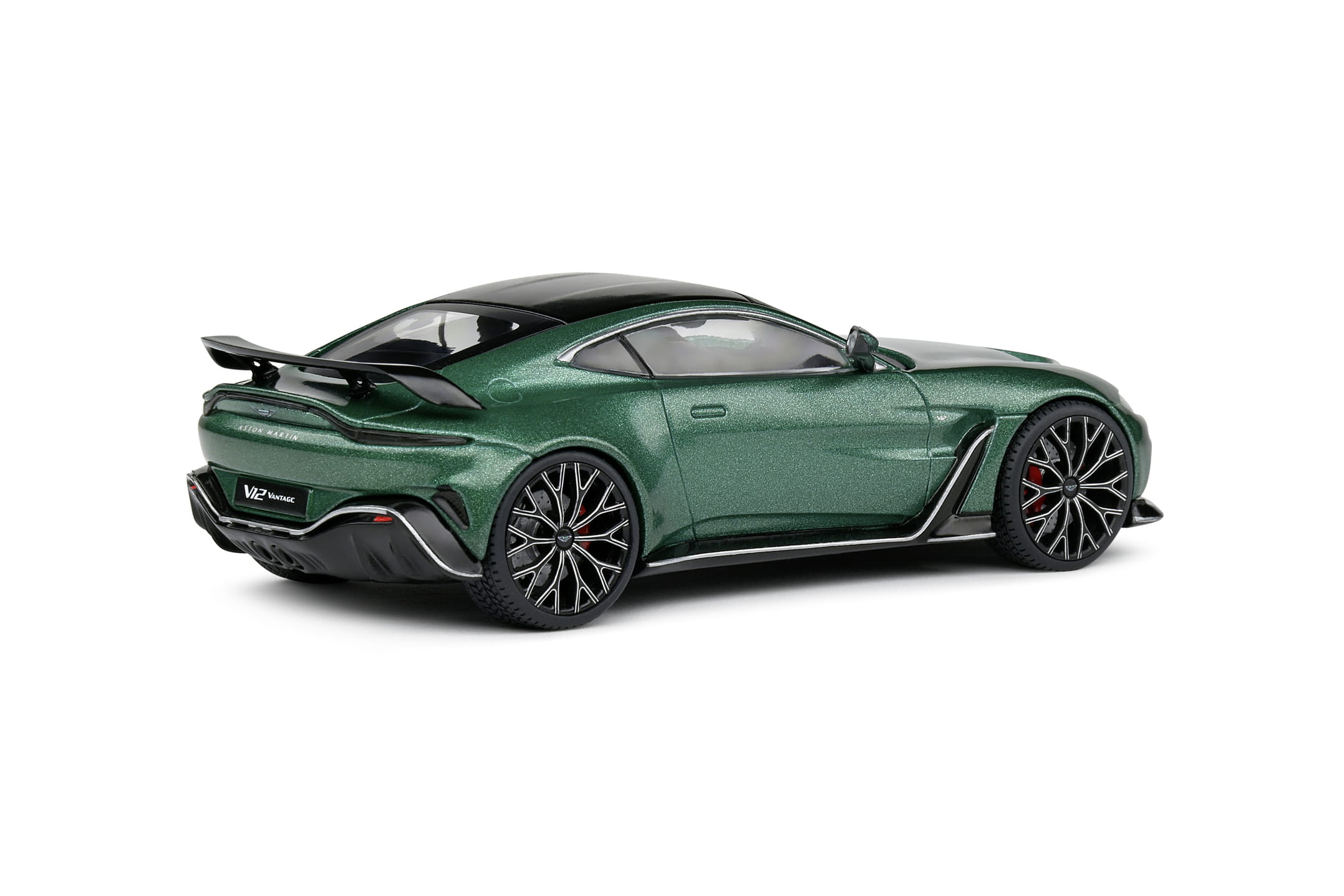 Aston Martin Vantage V12 1_43 Modellauto in Aston Martin Racing Green von Solido