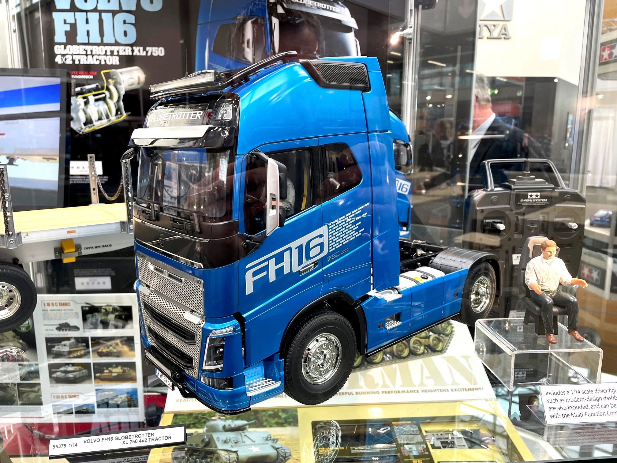 TAMIYA RC VOLVO Truck FH16 XL 750 4x2 1:14