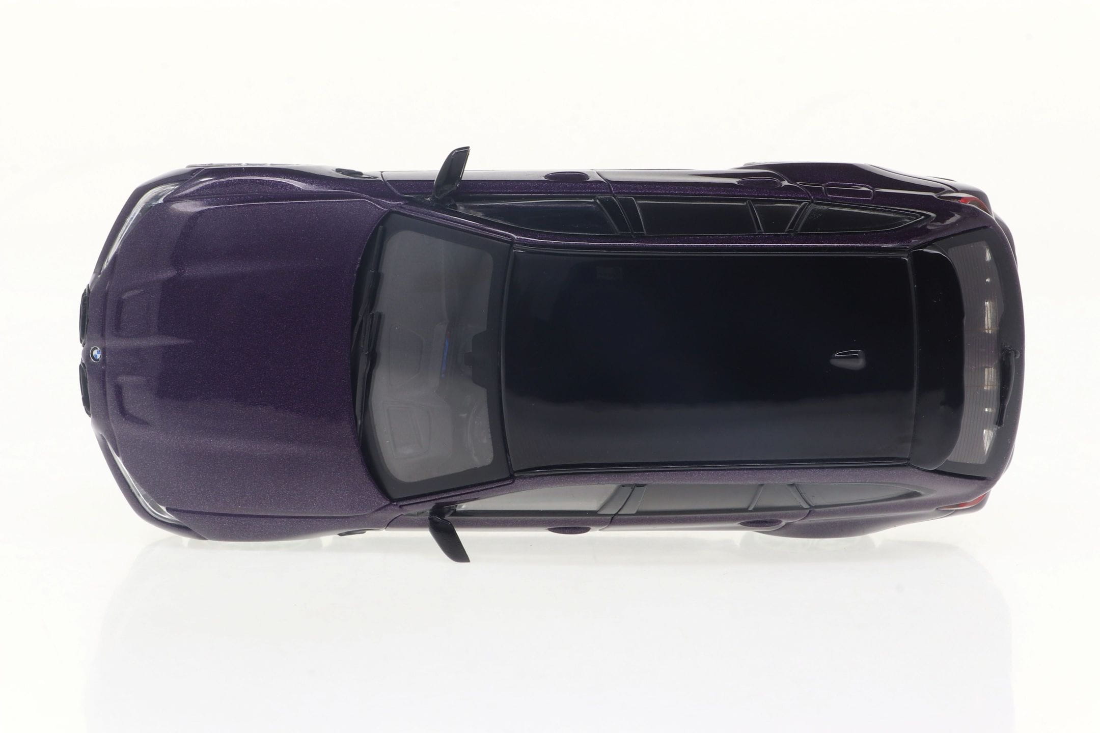 BMW G81 M3 Touring 2023 Modellauto in Daytona Violet im Massstab 1_43 von Solido