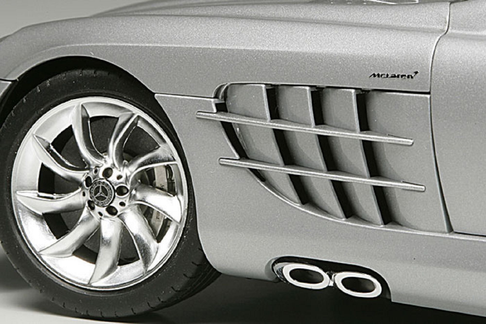 Tamiya Mercedes-Benz SLR McLaren Street 1_24 Platik Modellbau Auto Bausatz - RC-Zubehoer