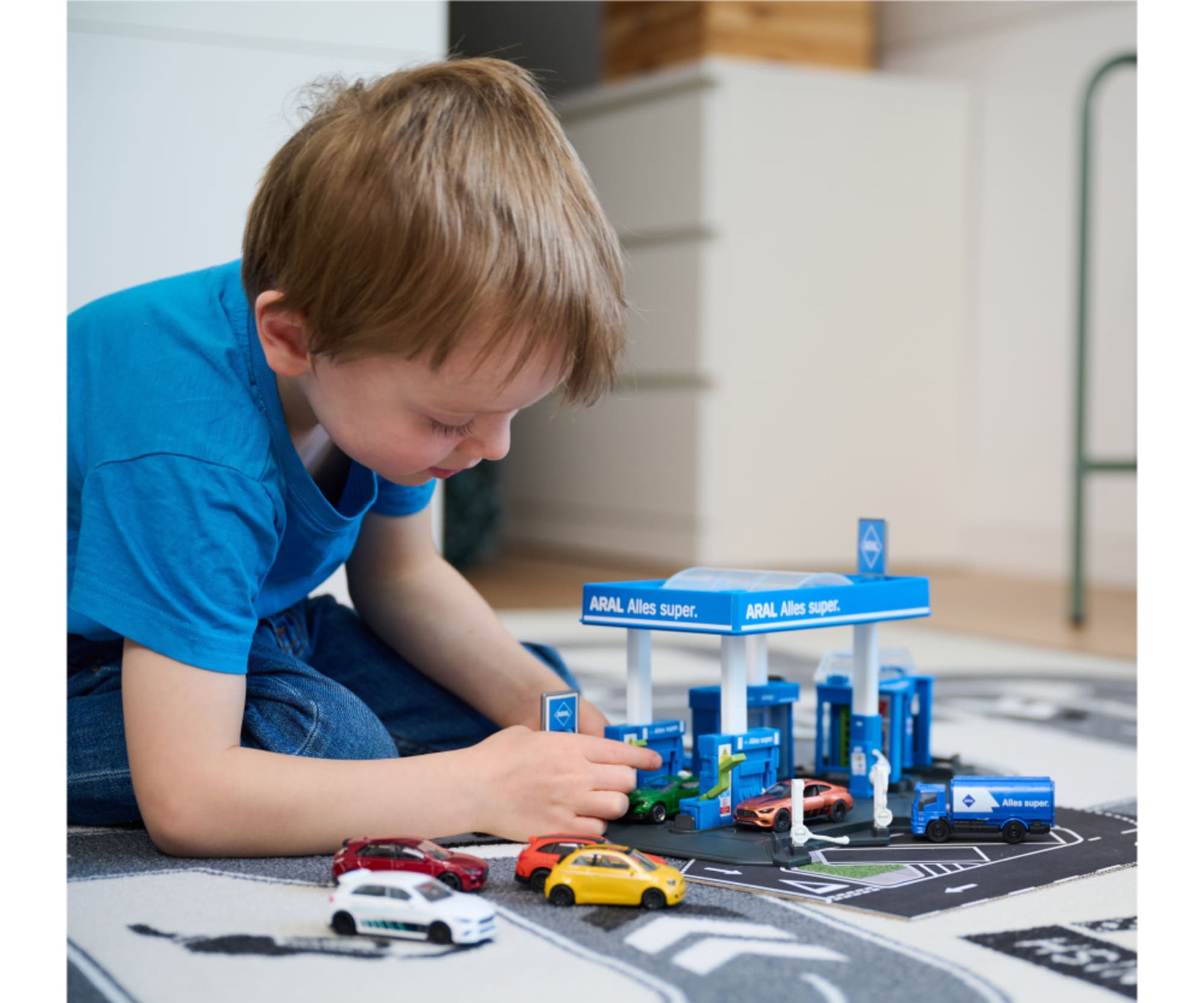 Majorette Petrol Station Aral _ 1 Fahrzeug - RC-Zubehoer