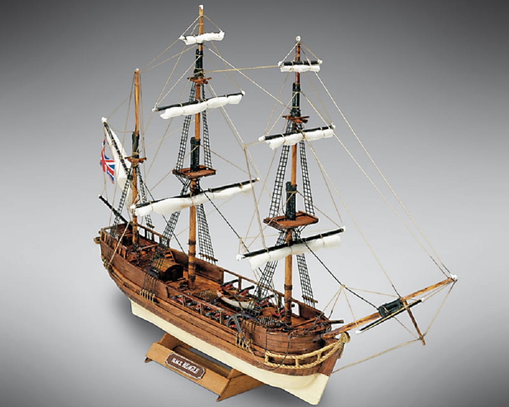 HMS Beagle Bausatz 1_121 Mini Mamoli Modell mit Holzrumpf und Anleitung