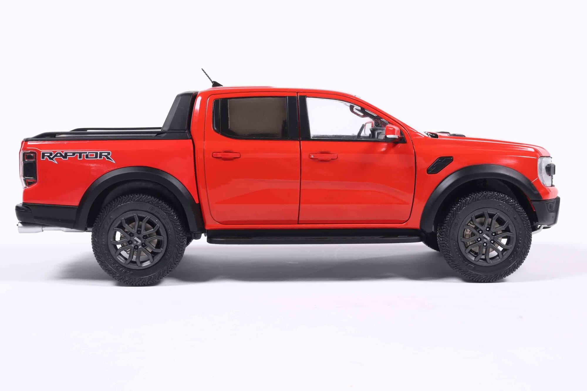 Solido Ford Ranger Raptor 2024 orange Modellauto 1_18