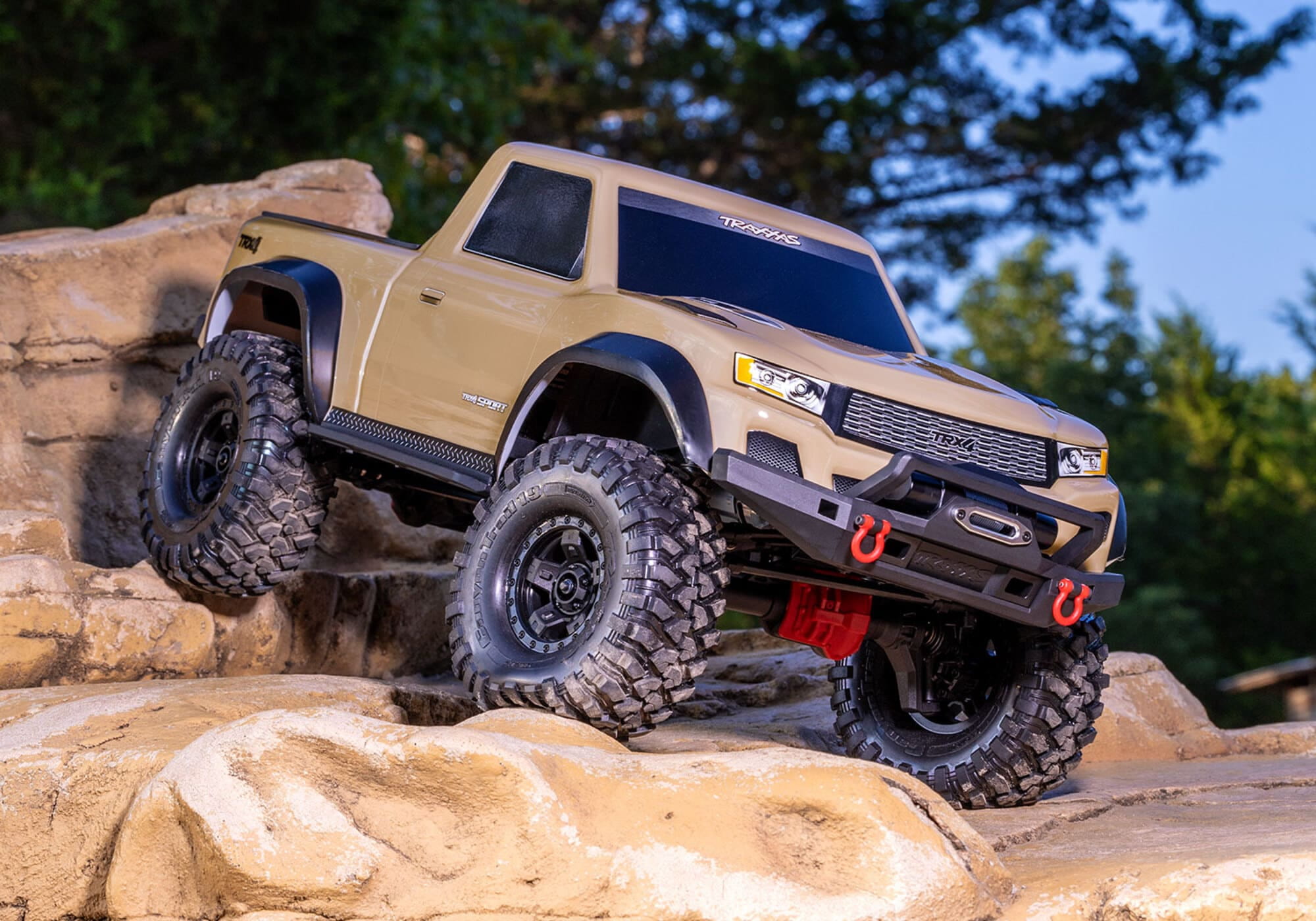 TRAXXAS TRX-4 Sport 4x4 Crawler 1_10 Tan RTR mit Portalachsen und Aluminium Stossdaempfern