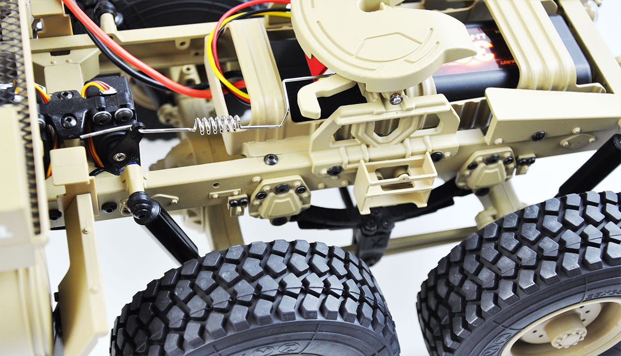 AMEWI US Militaer Truck US Zubmaschine amewi zugmaschine us