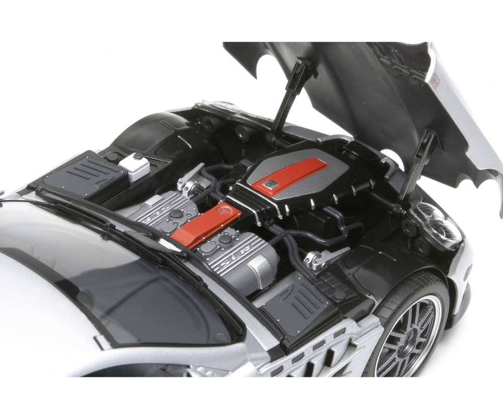Tamiya Mercedes Benz SLR722 McLaren 2006 1:24 Platik Modellbau Auto Bausatz