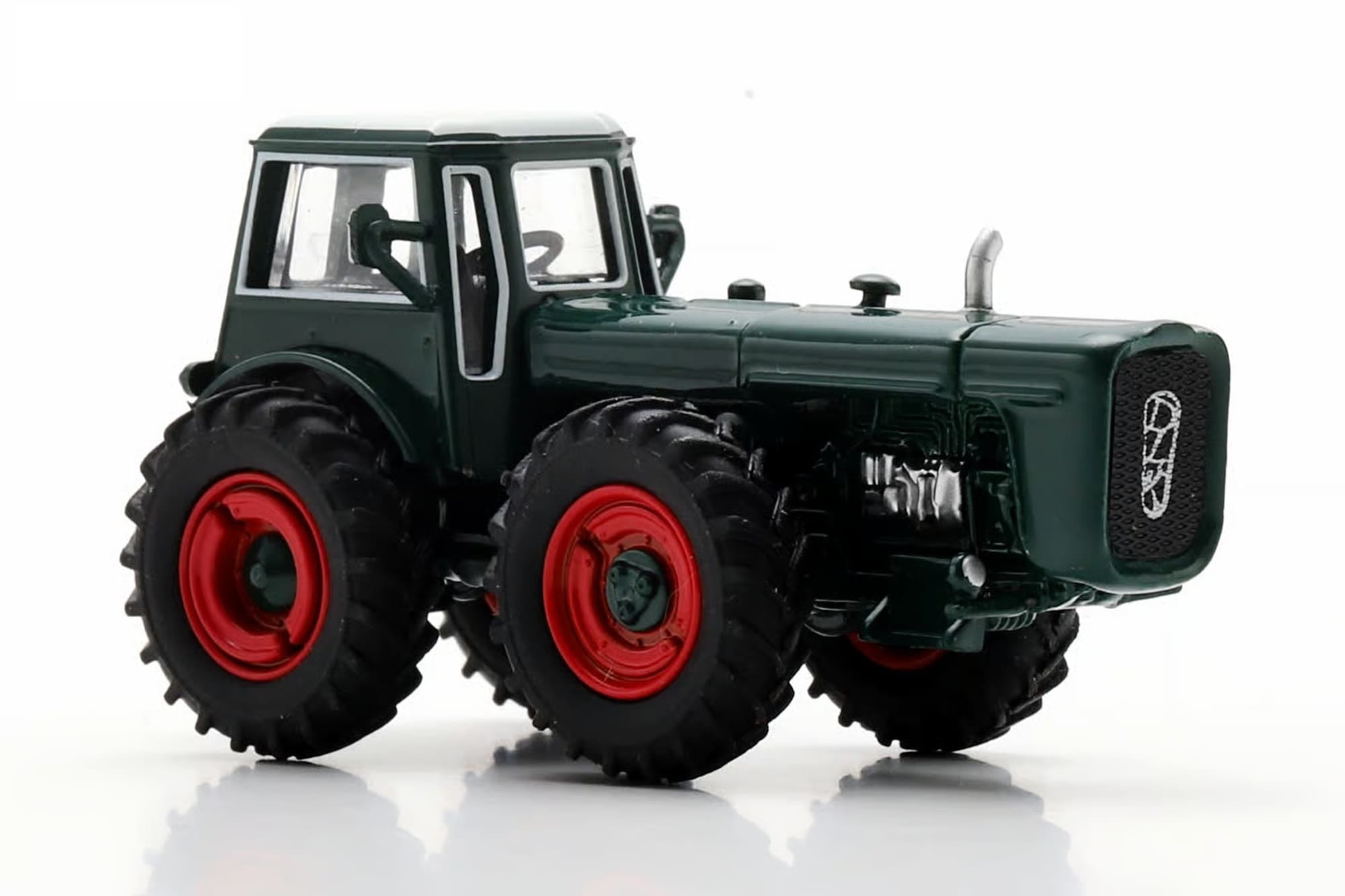 Schuco Dutra D4K Traktor 1_87 Sammlermodell