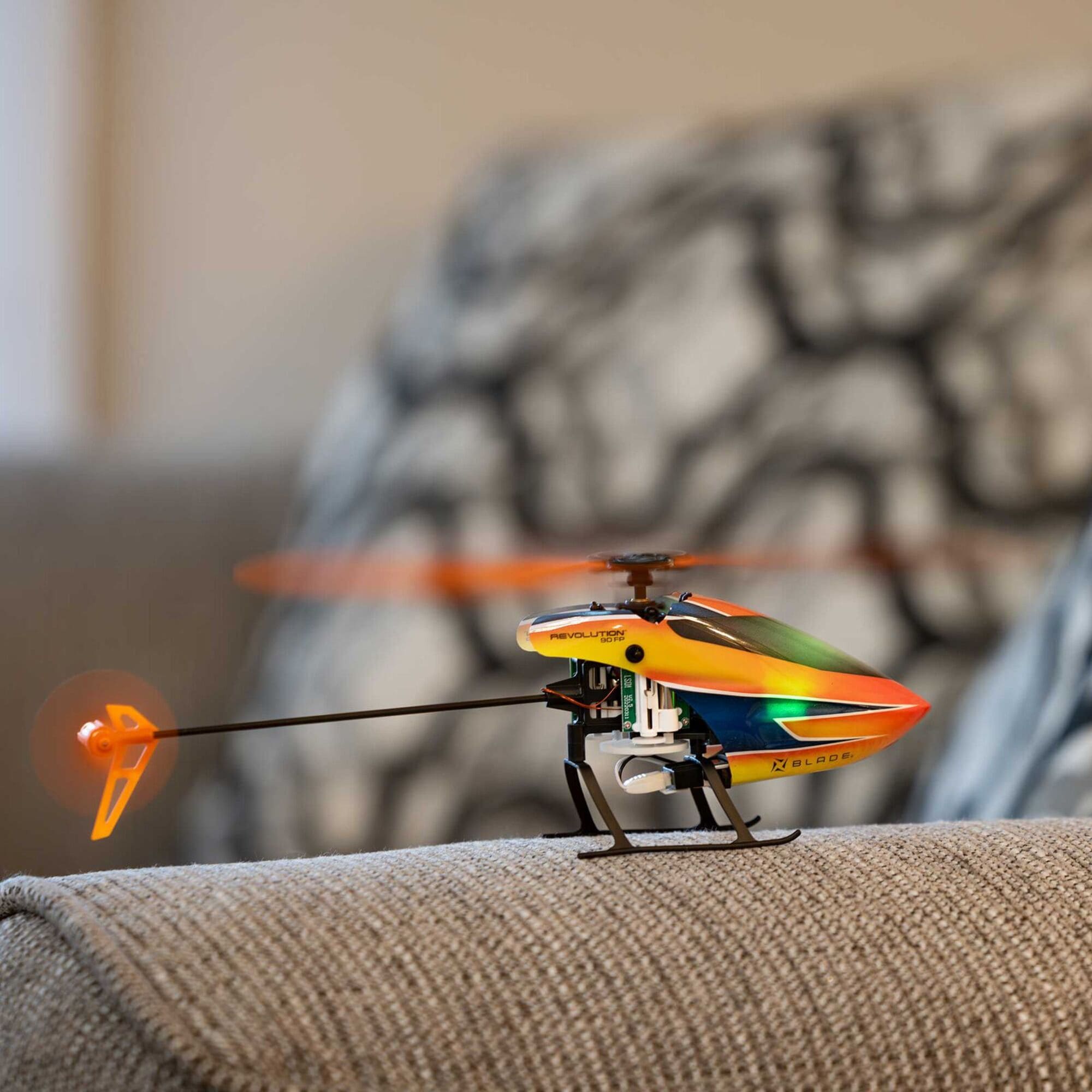 Blade Revolution 90 FP RTF Indoor-Helikopter mit SAFE-Technologie fuer Anfaenger