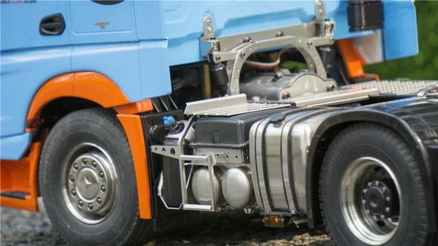 Thicon ScaleClub 1:14 Harnstofftank mit V2A-Halterung für Tamiya LKW