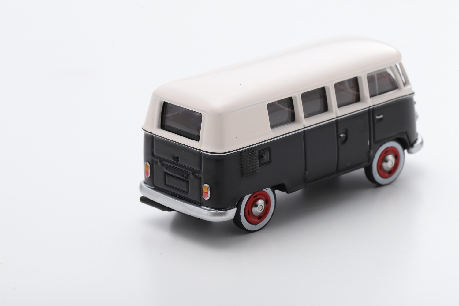 Schuco 1_64 VW T1 Bus Modellfahrzeug