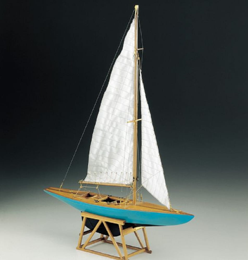 Corel Schiff Segeljacht 5,5m Klasse 1:25 Baukasten