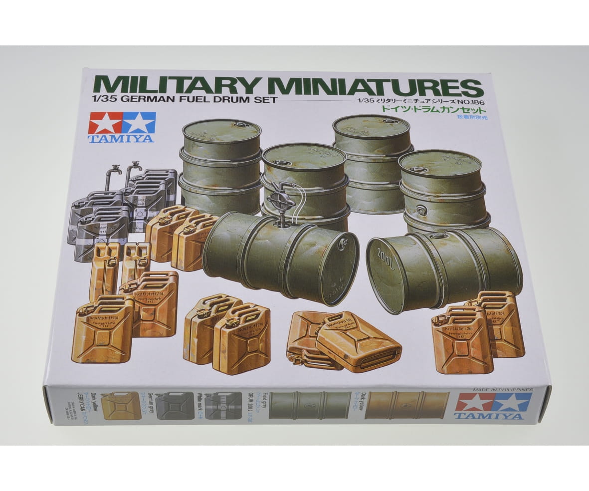 Tamiya Diorama Set Deutscher Fässer & Kanister 1:35 Plastik Modellbau Militär Bausatz