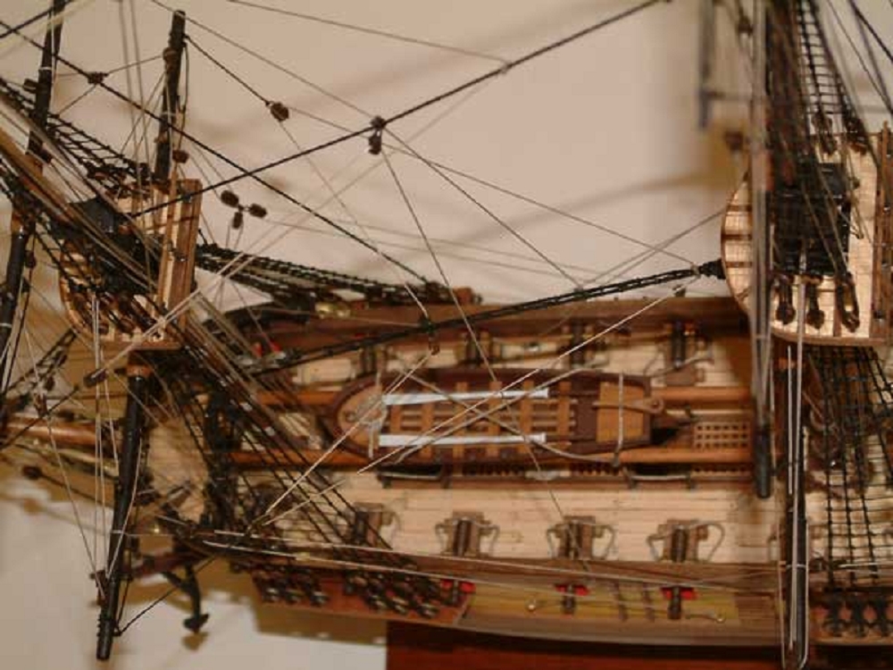 HMS Greyhound 1720 Modellbausatz im Massstab 1_100