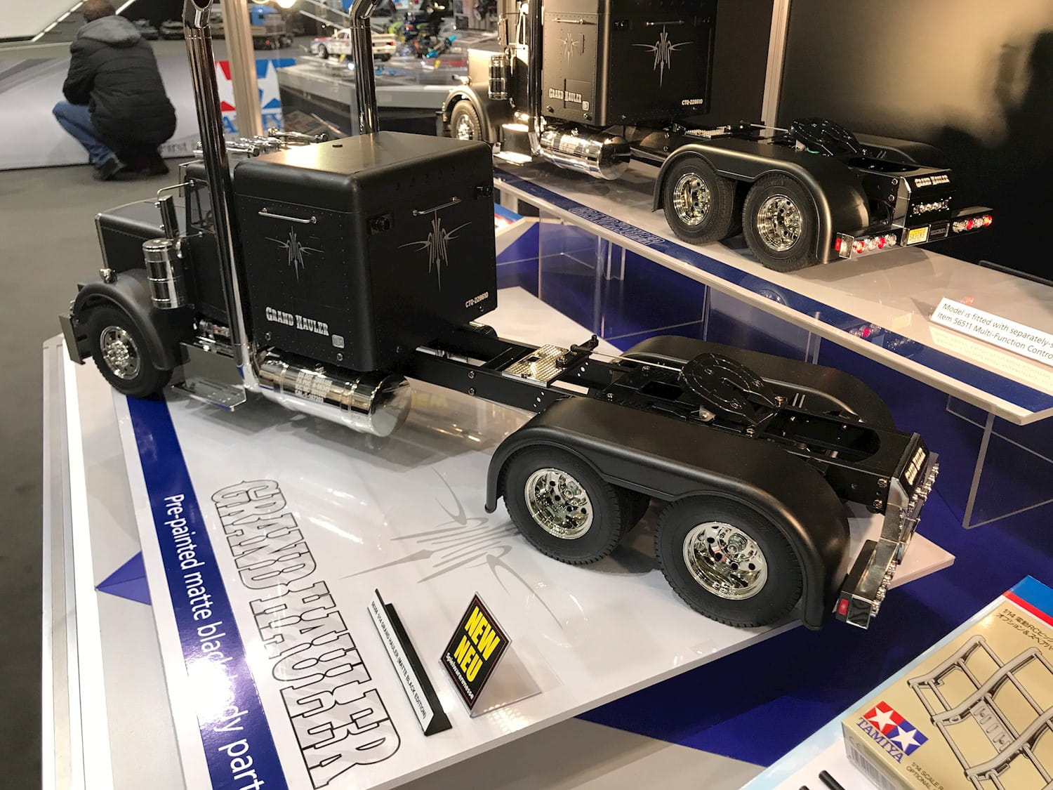 Tamiya 1:14 RC Truck - LKW Grand Hauler Matt Black Edition Bausatz Tamiya 1:14 RC Truck - LKW Grand Hauler Matt Black Edition Bausatz