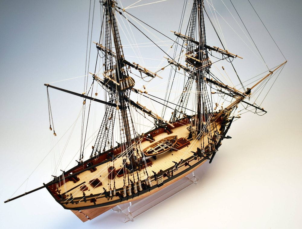 HMS Speedy Bausatz 1_64 Massstab_ detaillierte Bauteile und Bauanleitung