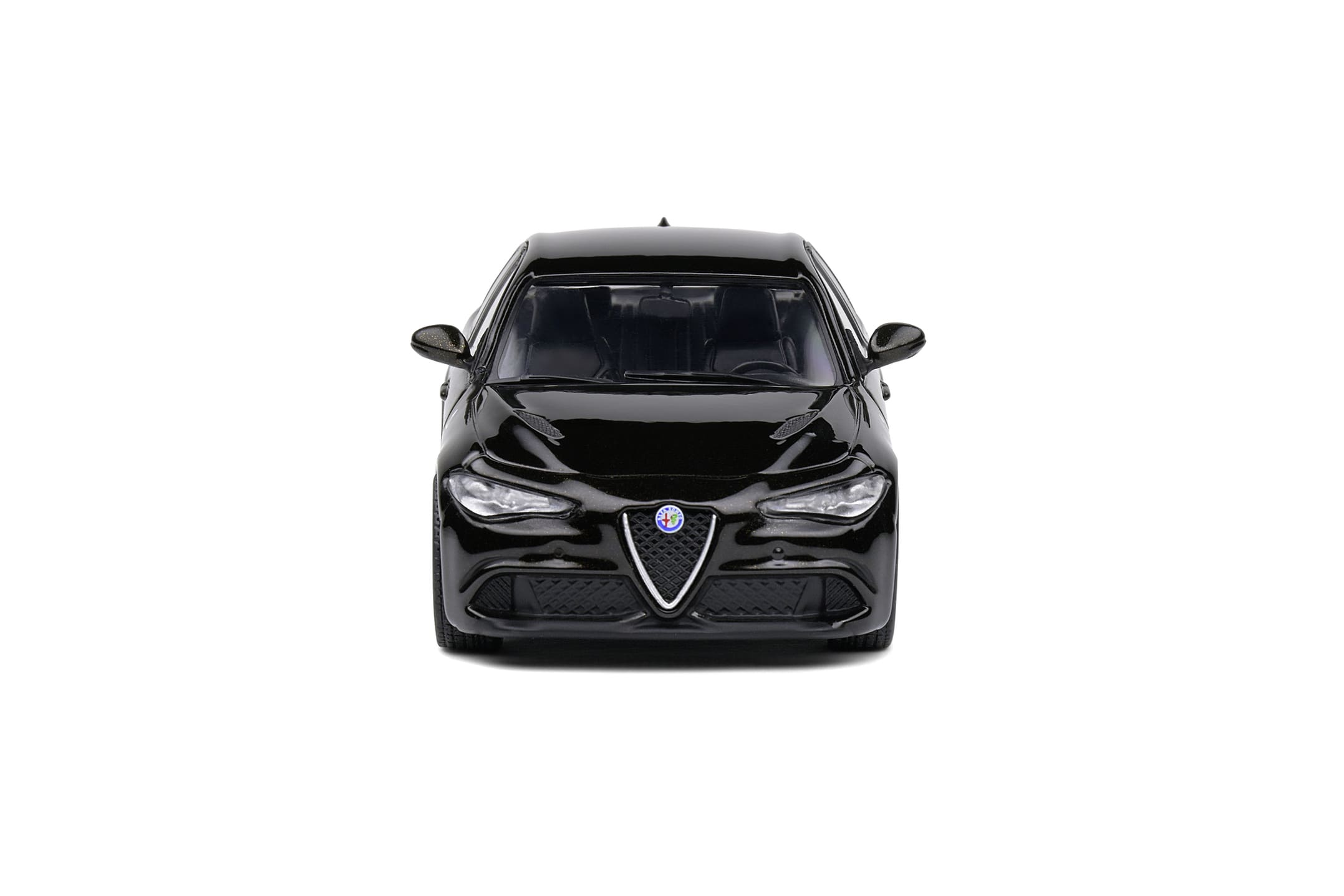 Alfa Romeo Giulia Quadrifoglio Modellauto 1_43 in Schwarz von Solido