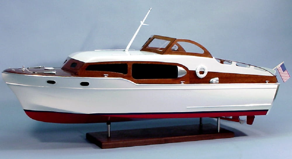 Dumas Boats RC Boot Chris-Craft Cruiser 1953 Bausatz
