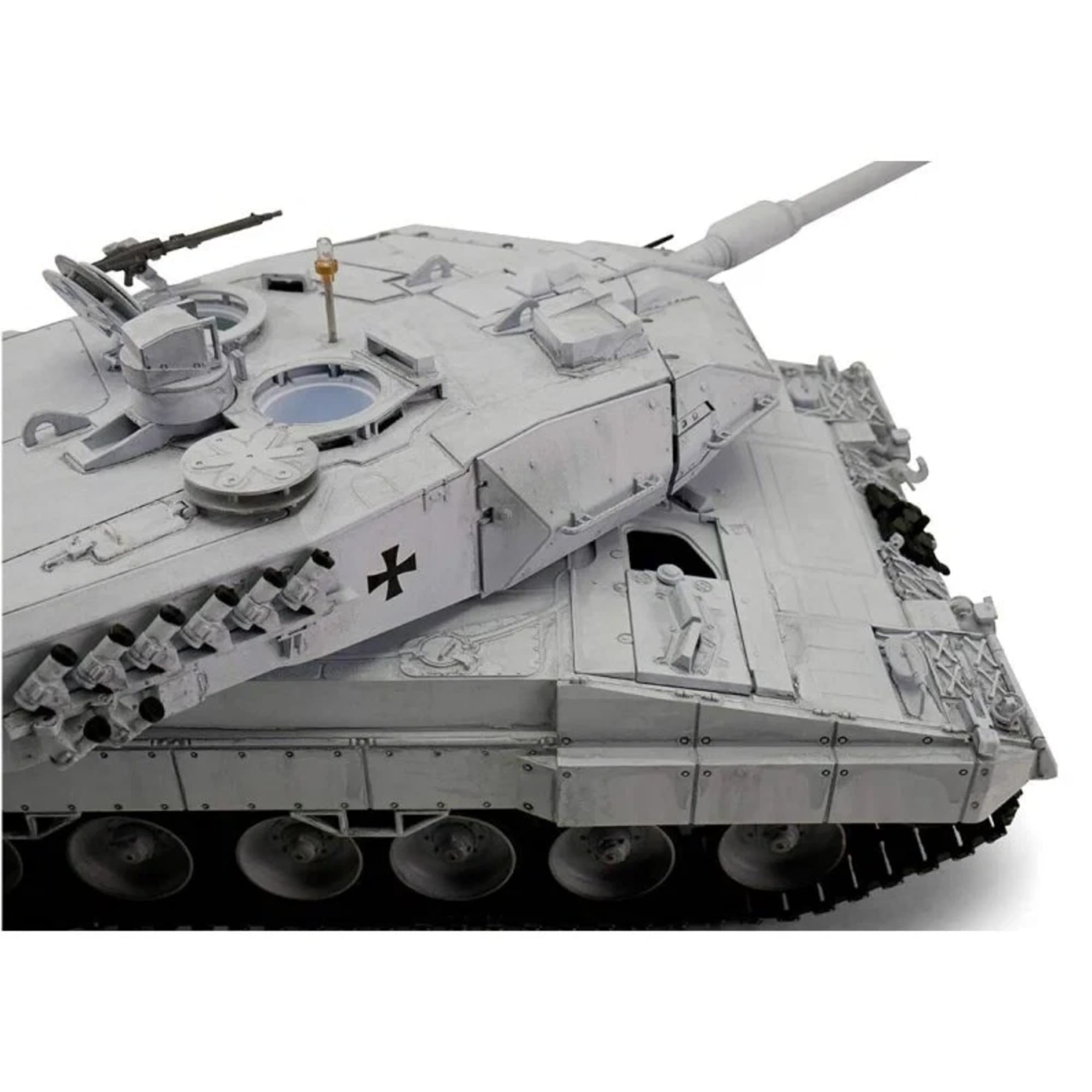 Torro Leopard 2A6 UN RC Panzer 1_16 BB Rauch Pro-Edition