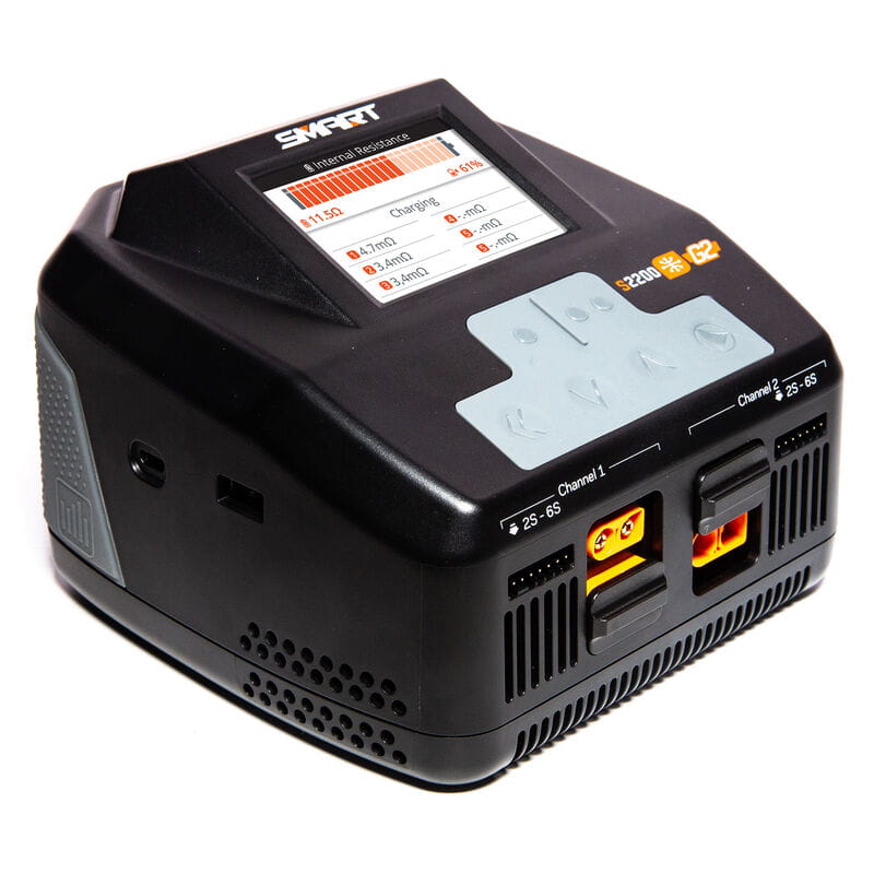 Spektrum S2200 Smart G2 Ladegeraet mit 2x200W Leistung
