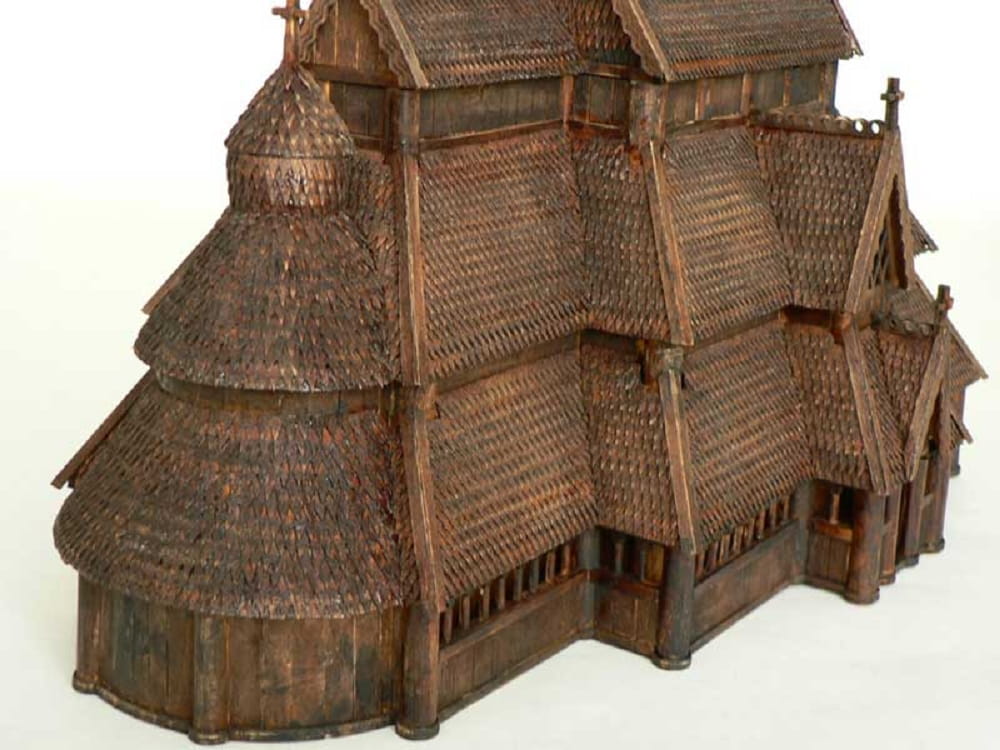 Modell der Gol Stabkirche im Massstab 1_87_ detaillierter Holzbausatz