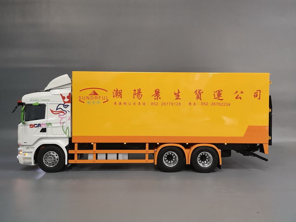 JXModel 1_14 Kofferaufbau Metall weiss fuer Gliederzug mit Rahmen - RC-Zubehoer