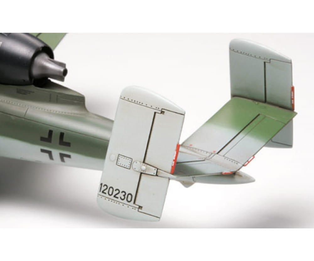 Tamiya 1:48 WWII Dt.Heinkel He162A-2 Salamander