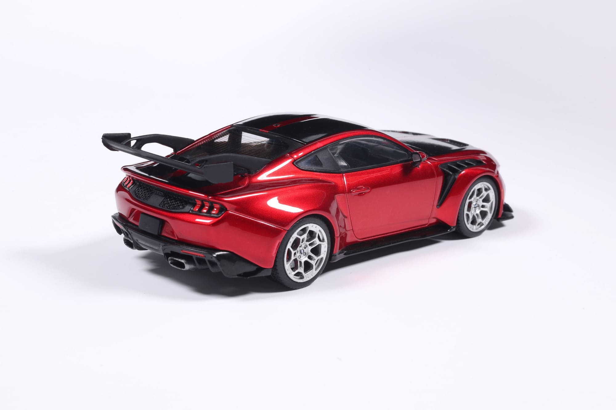 Solido 1_43 Ford Mustang GTD Molten Magenta rot