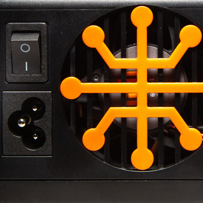 Spektrum S1400 G2 Ladegeraet mit IC3 IC5 Anschluessen