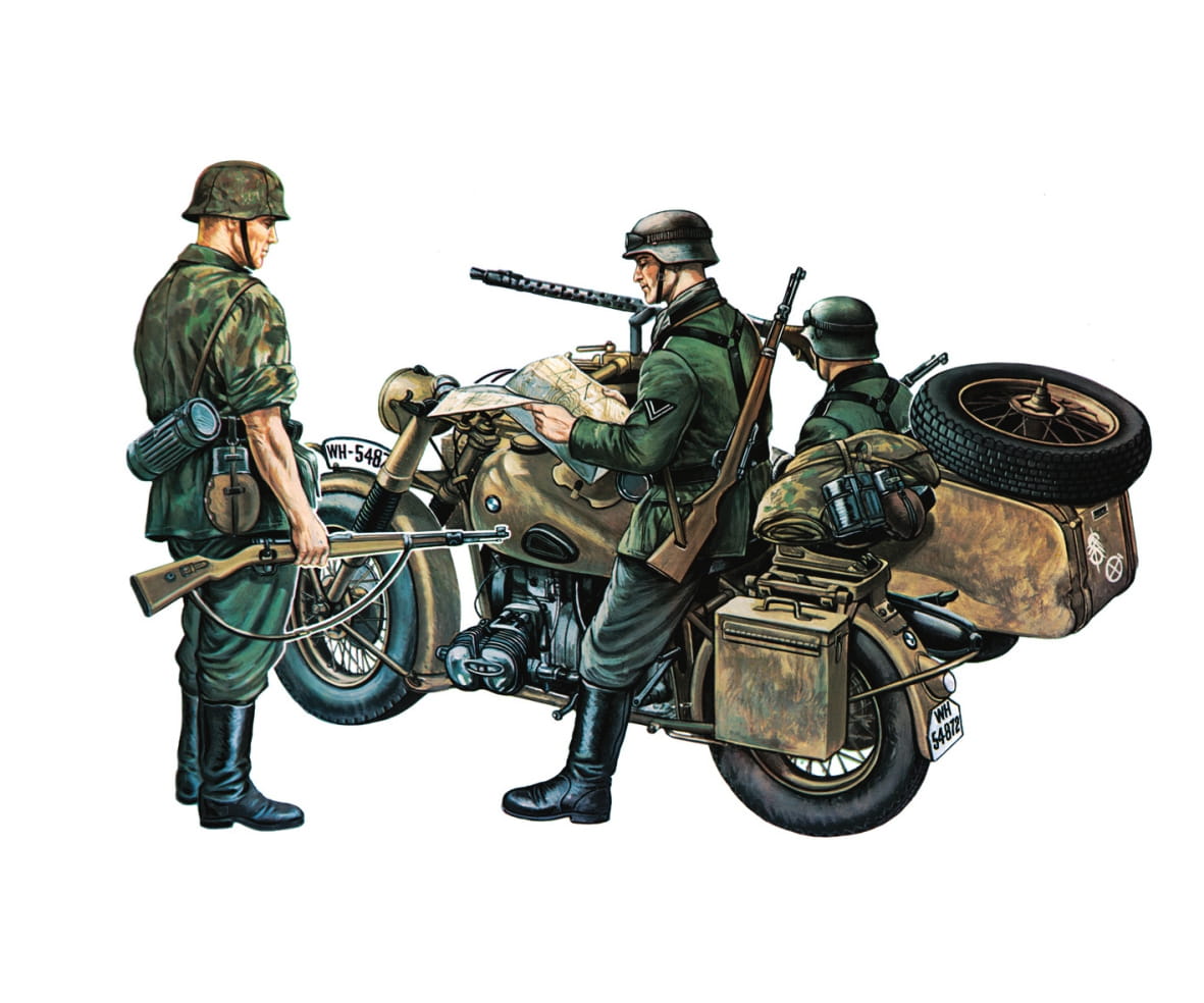 Italeri 1_35 BMW R75 mit Beiwagen Modellbausatz mit 3 Figuren