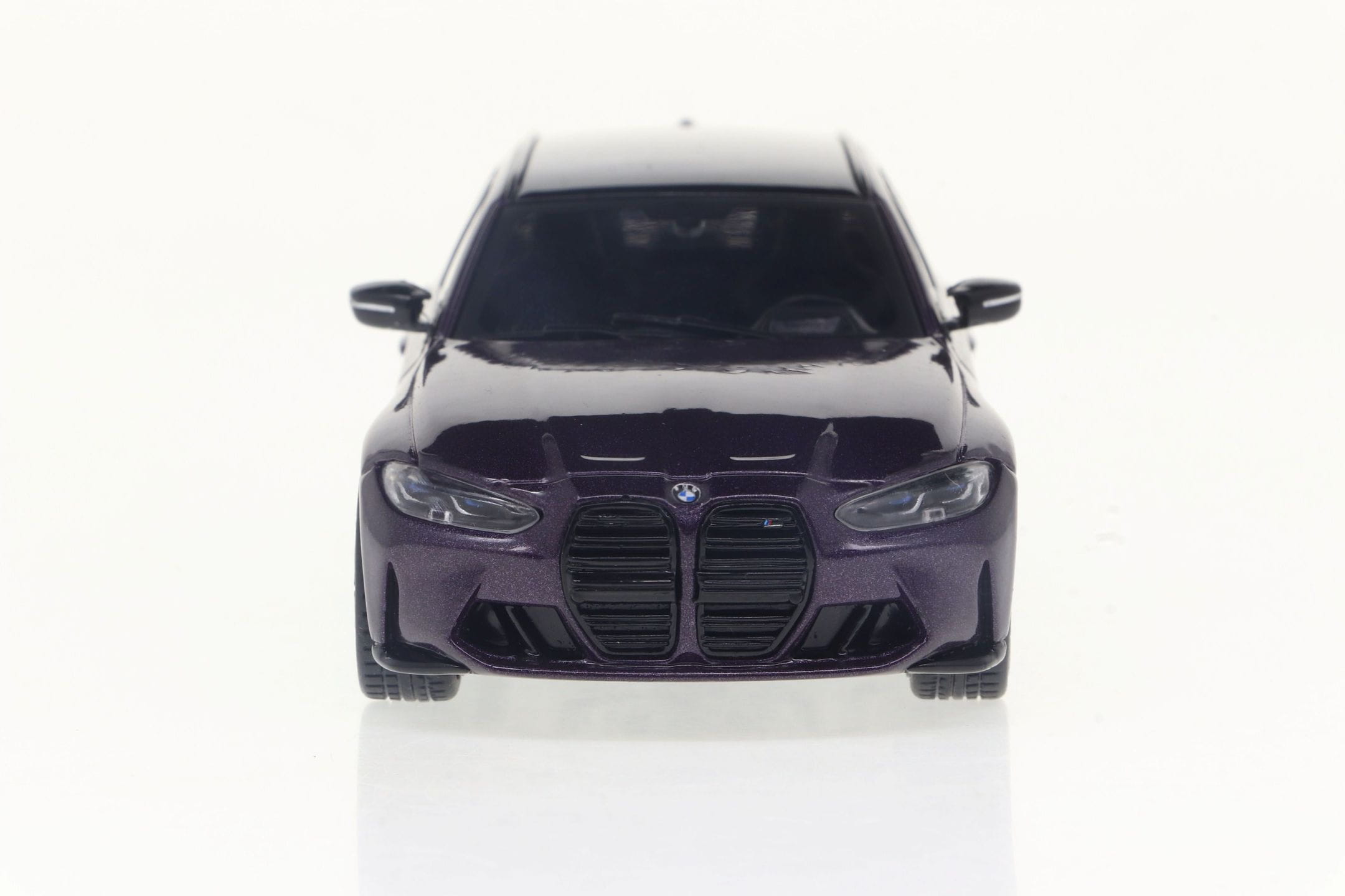BMW G81 M3 Touring 2023 Modellauto in Daytona Violet im Massstab 1_43 von Solido