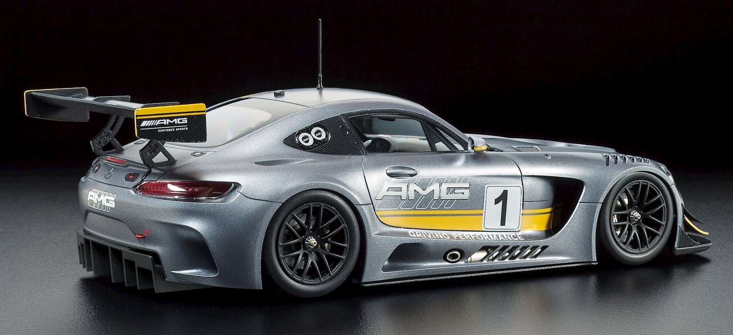 Tamiya 1_24 Mercedes-AMG GT3 Modellbausatz mit detaillierter Karosserie und Innenraum