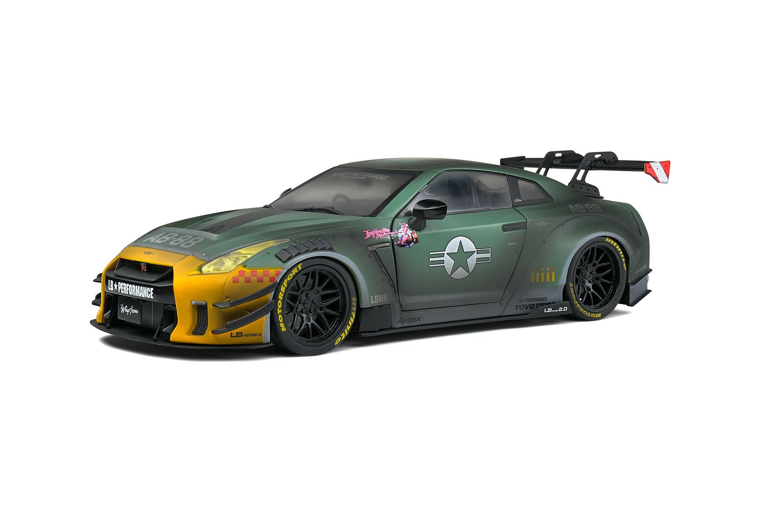 Solido 1:18 Nissan GT-R Army Fighter Modellauto