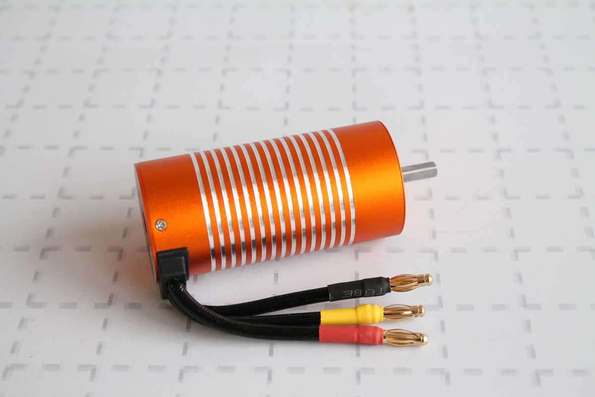 Drive _ Fly Models Brushless Motor 2950KV - RC-Zubehoer