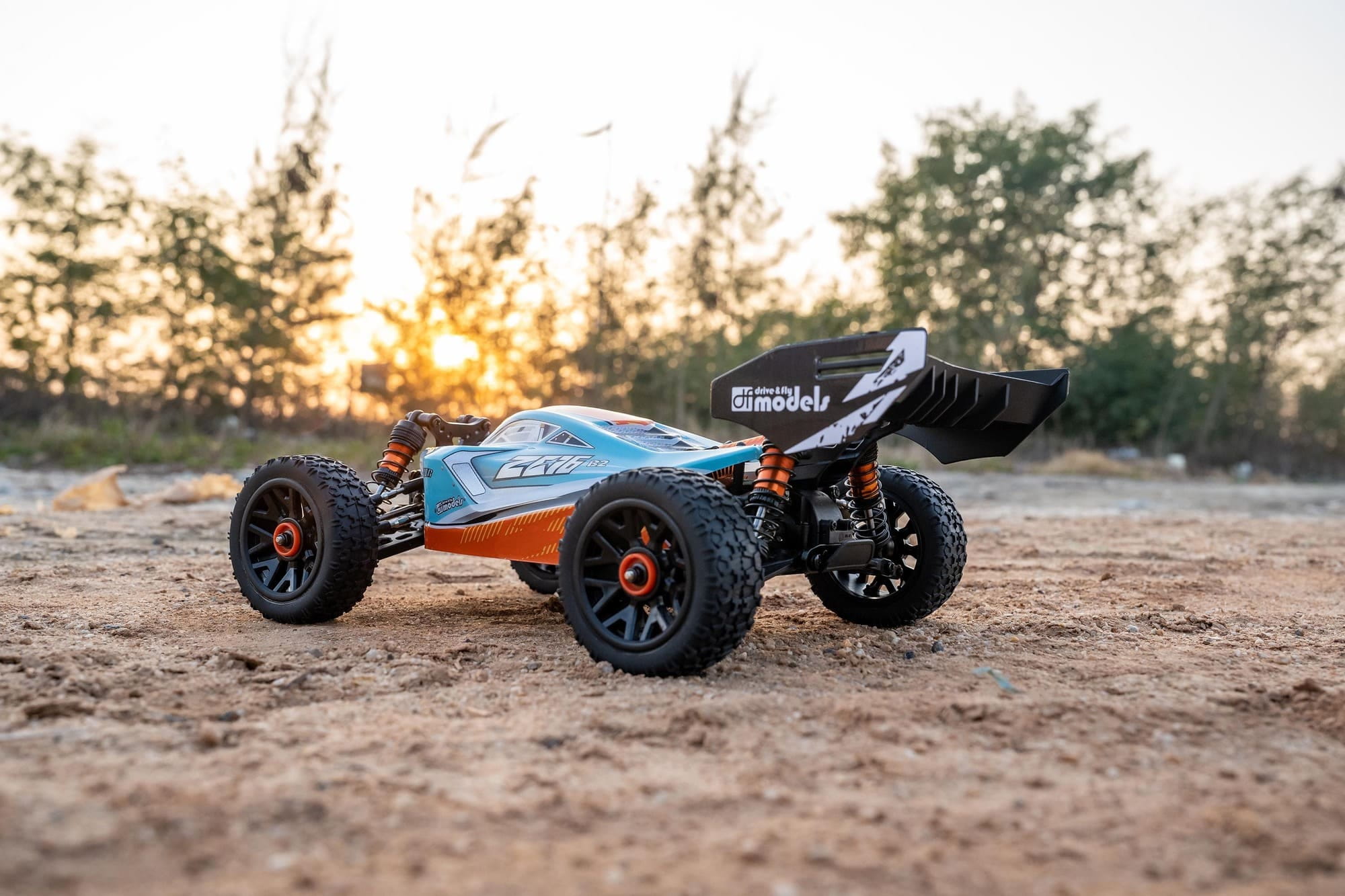 DF Models Z06 B2 Buggy 4WD 1_14 RTR 60 km_h mit LiPo