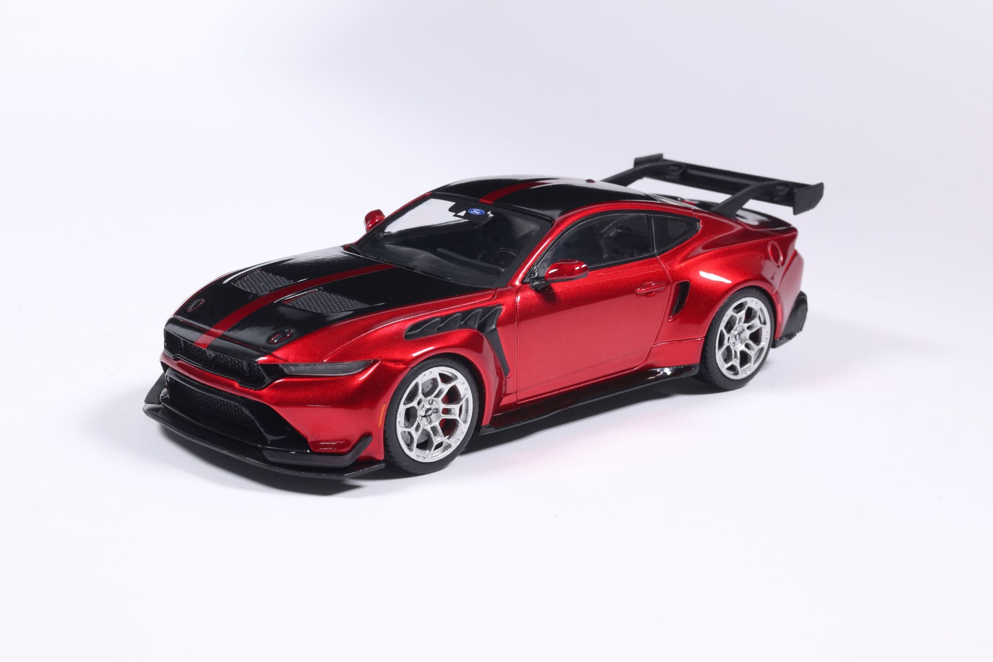Solido 1_43 Ford Mustang GTD Molten Magenta rot